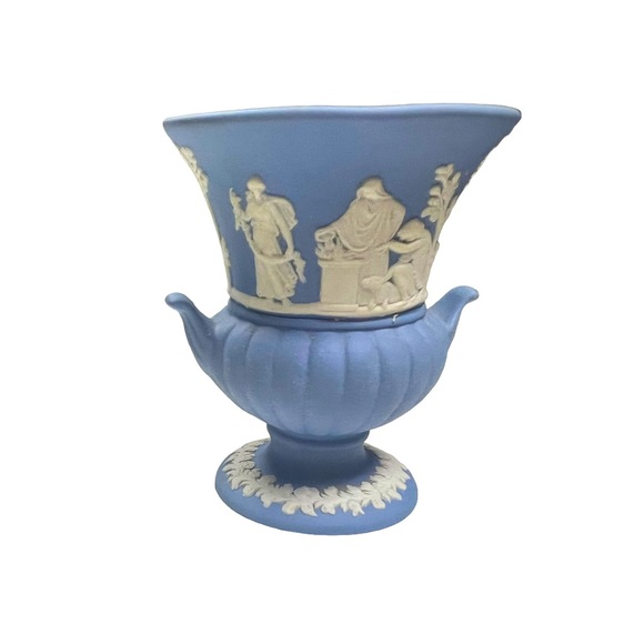 Wedgewood bundle four pieces total no chips or cracks black blue sage 1970s ? - Picture 3 of 9